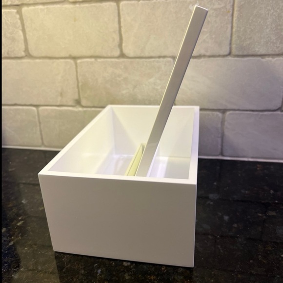 Dior Limited Edition Vanity Mirror Jewelry Box - Picture 9 of 10